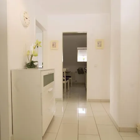 Apartment Bisschen Edler Und Bisschen Schicker *